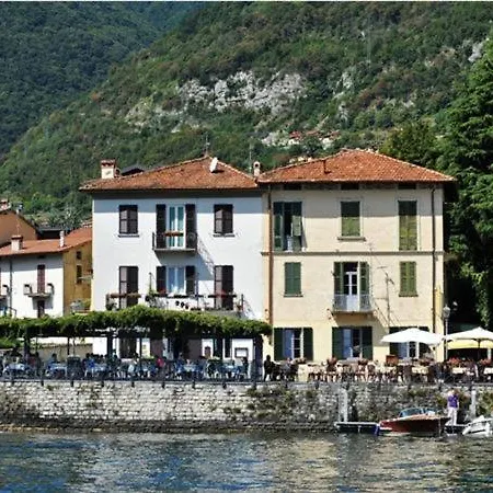 Apartment Sleeps 4 Air Con Lenno