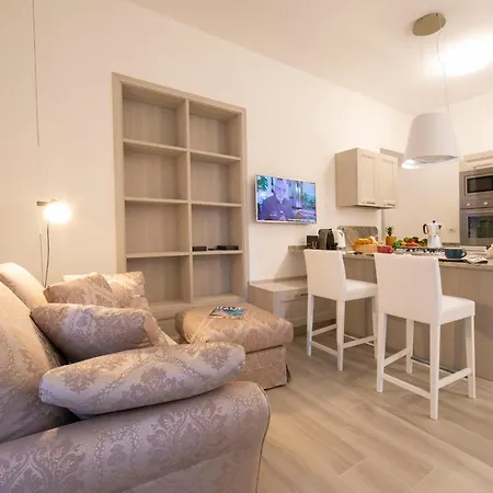 Apartment Sleeps 4 Air Con