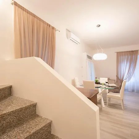 Sleeps 4 Air Con * Lenno
