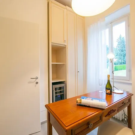 Sleeps 4 Air Con Apartment *