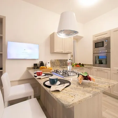 Sleeps 4 Air Con *